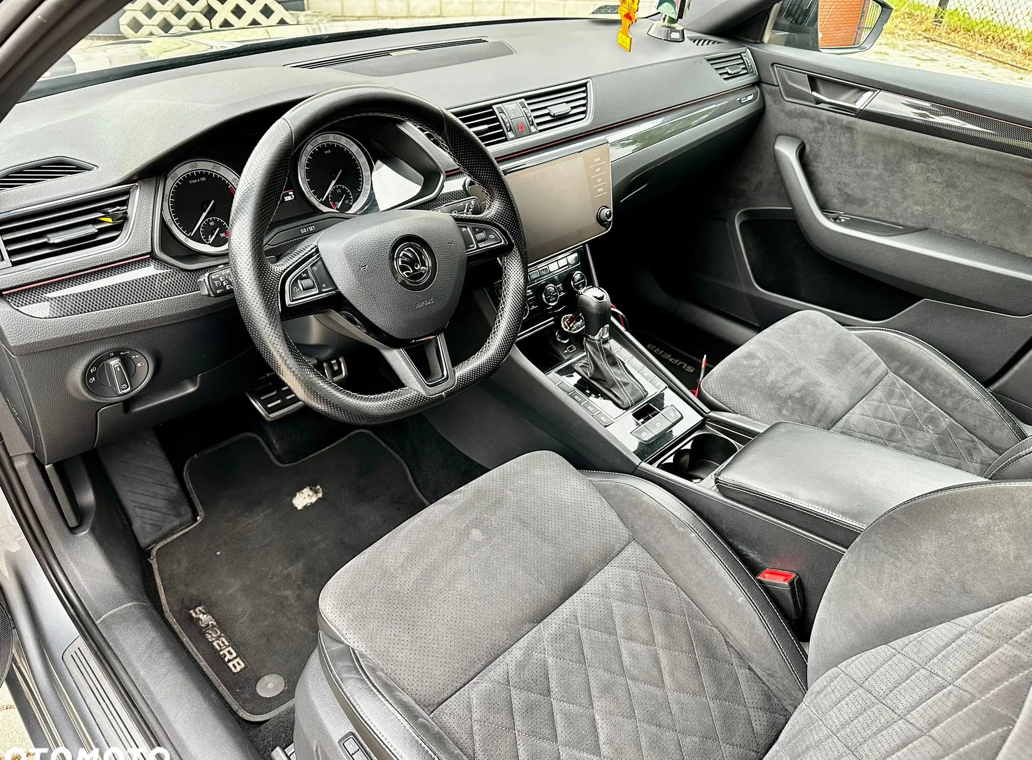 Skoda Superb cena 98398 przebieg: 181000, rok produkcji 2018 z Warszawa małe 92